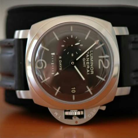 pam 932 panerai|pam 233 dot dial.